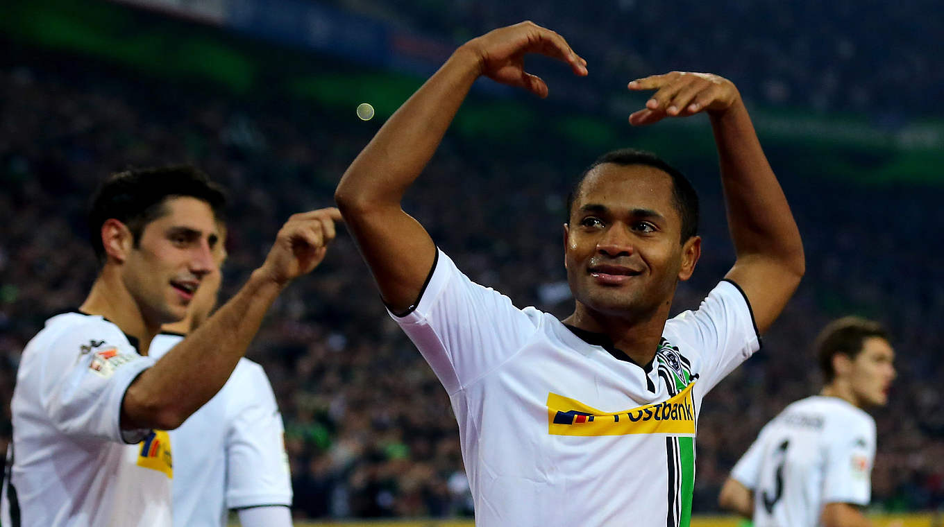 Gladbachs Brasilianer Raffael (v.): "Ich fühle mich wohl bei Borussia, ich spiele gut" © 2015 Getty Images