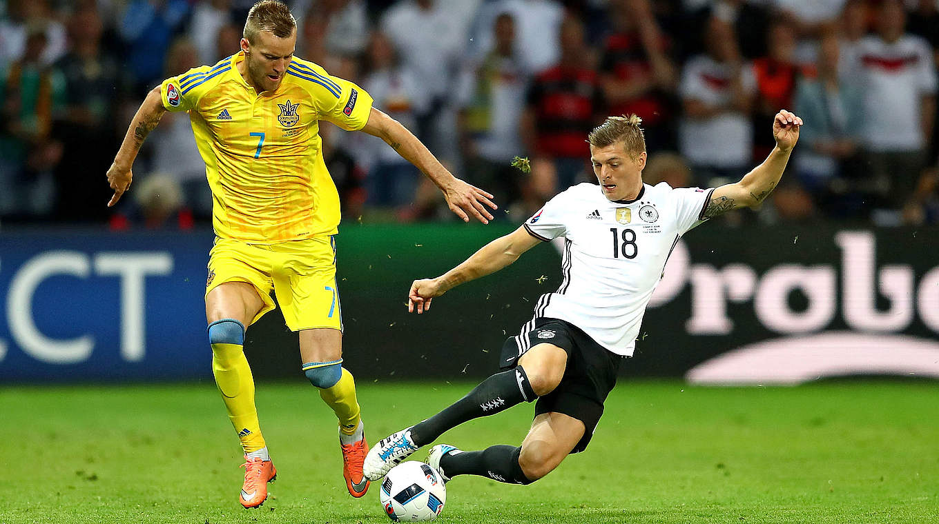 Vorbereiter zum 1:0, Strippenzieher in der Zentrale: Toni Kroos (r.) überzeugt in Lille © Getty Images