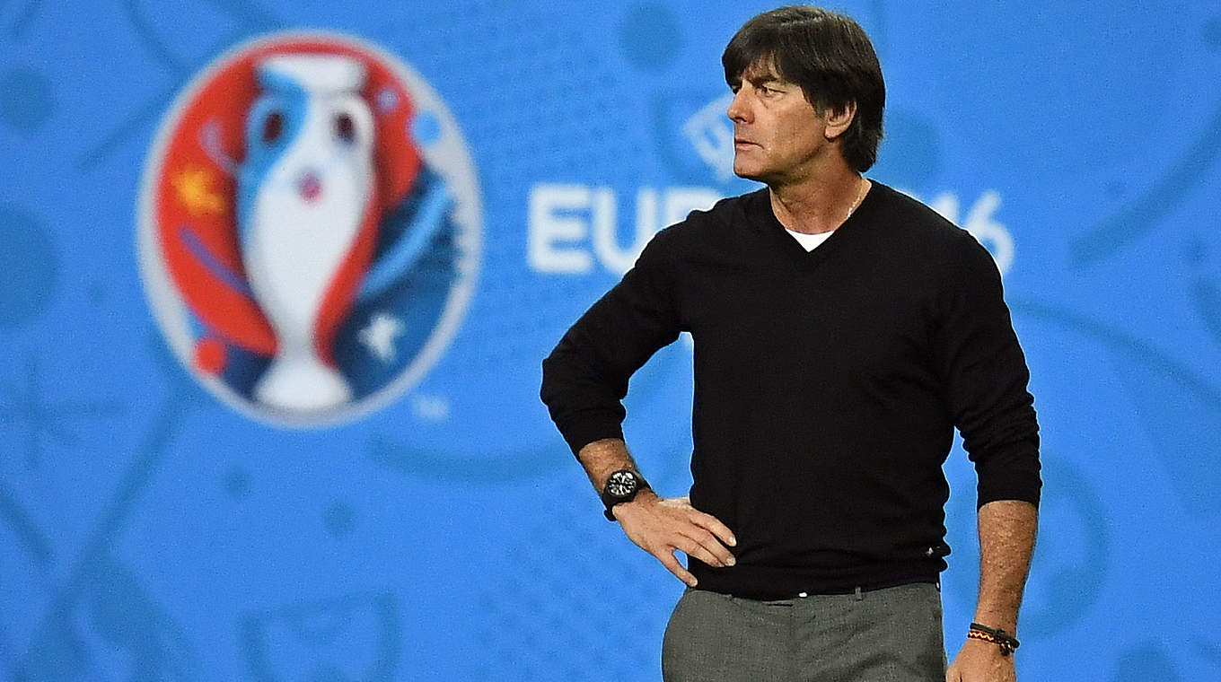 Löw und die Offensive: "Vorne war unsere letzte Aktion vor dem Tor nicht gut" © AFP/Getty Images