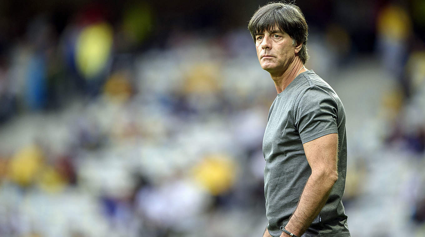 Joachim Löw: "Wir mussten in der ersten Halbzeit einige heikle Situationen überstehen " © GES-Sportfoto