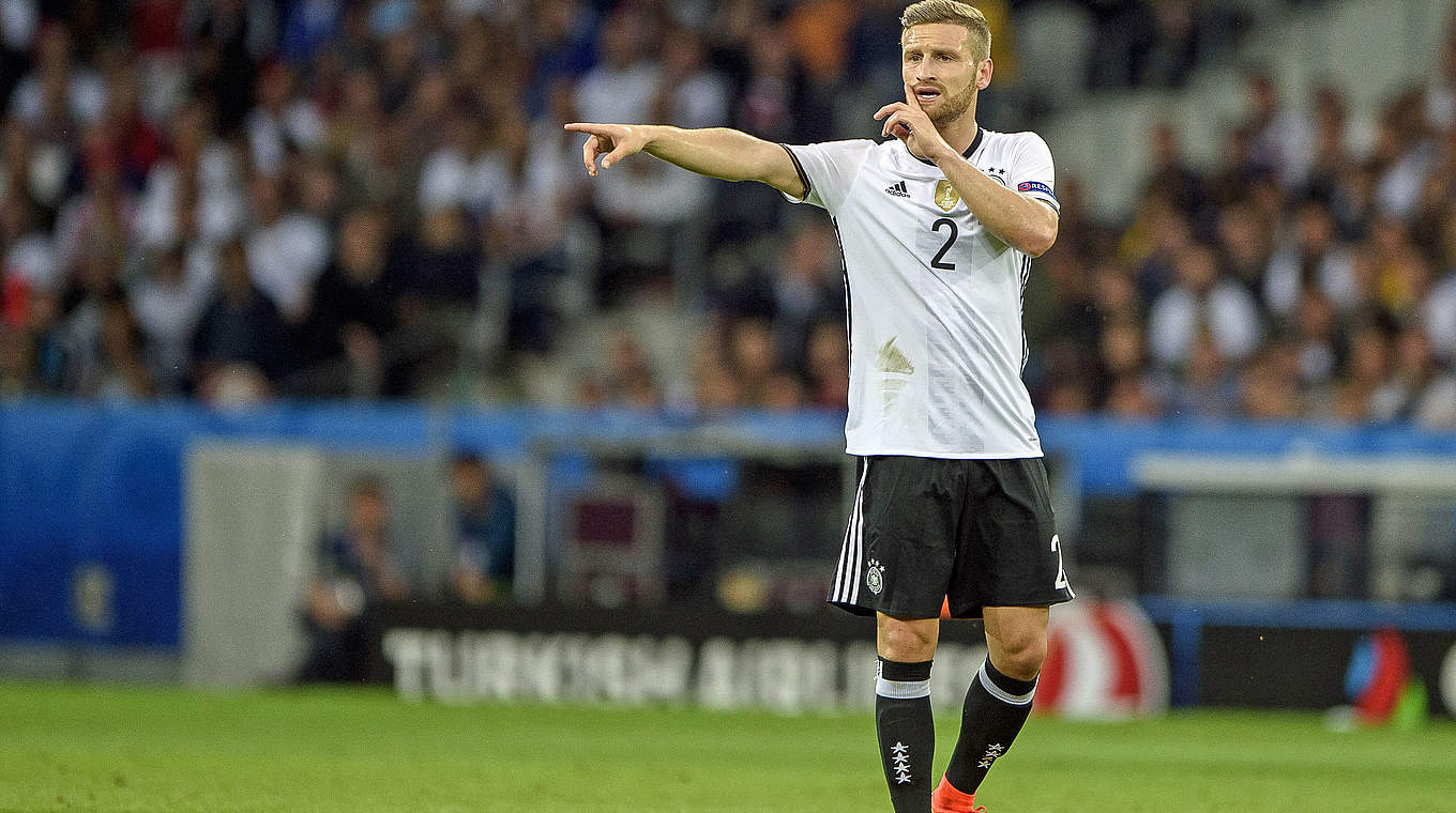 Mustafi über seine Rolle im Team: "Ich bin hier, um der Mannschaft zu helfen" © GES