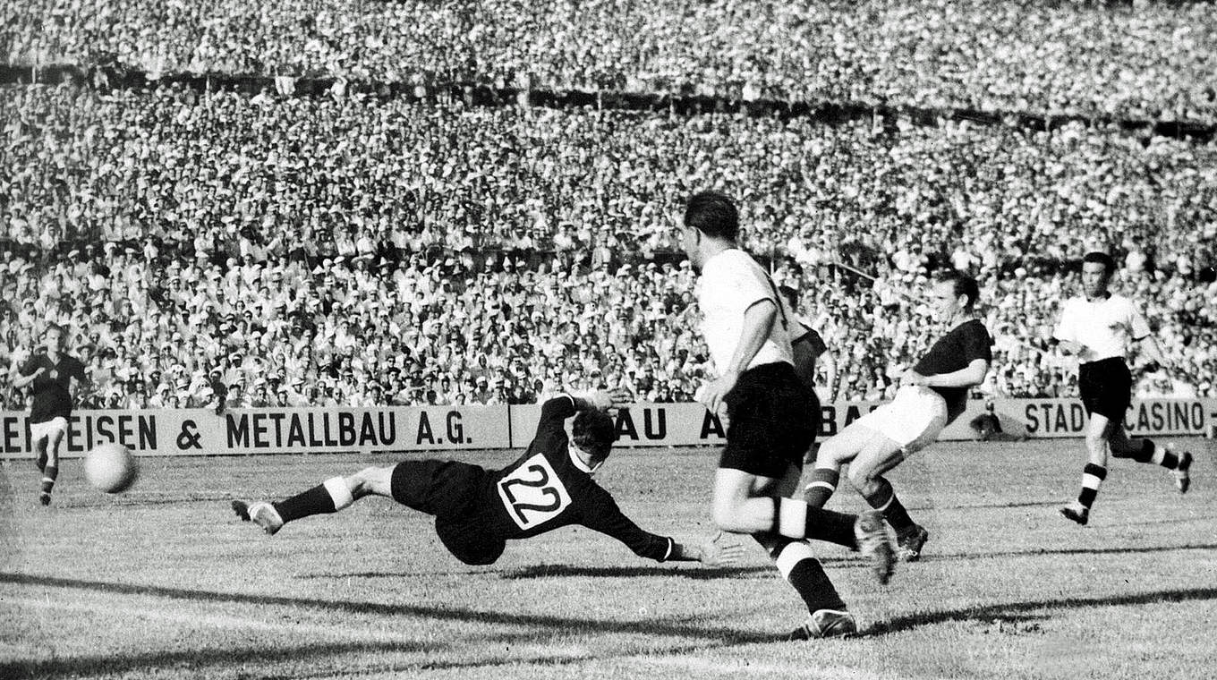 Achtmal bezwungen, am Ende Weltmeister: Torwart Heinz Kwiatkowski 1954 © AFP/Getty Images
