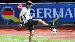 Bundestrainer Löw vor den Italien-Duell: 