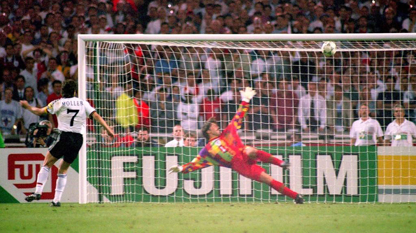 Germany reach the Euro 1996 final after winning 6-5 on penalties. © imago