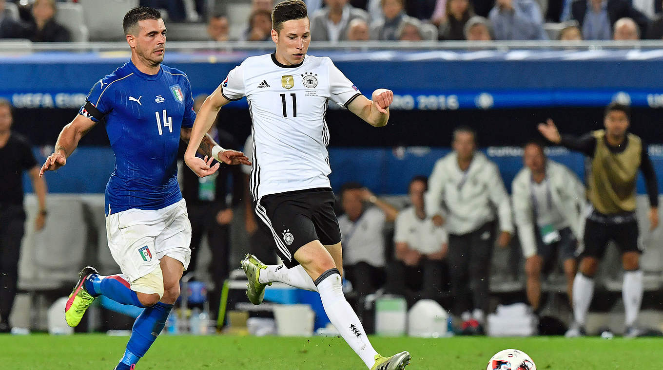 Draxler (l.) liebt das Eins-gegen-Eins: "Diese Situationen sind ja genau meine Stärke" © GEORGES GOBET/AFP/Getty Images