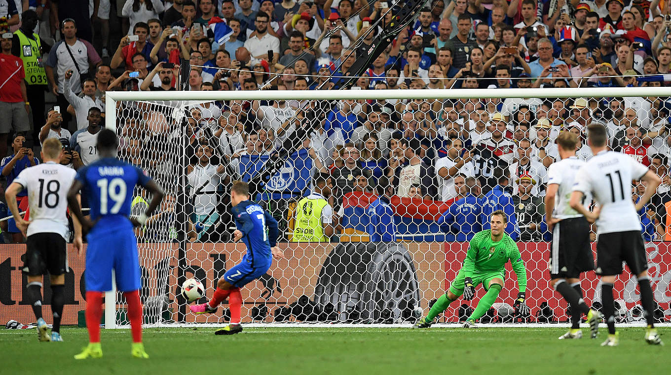 Antoine Griezmann puts France in front from the penalty spot.  © 2016 Getty Images