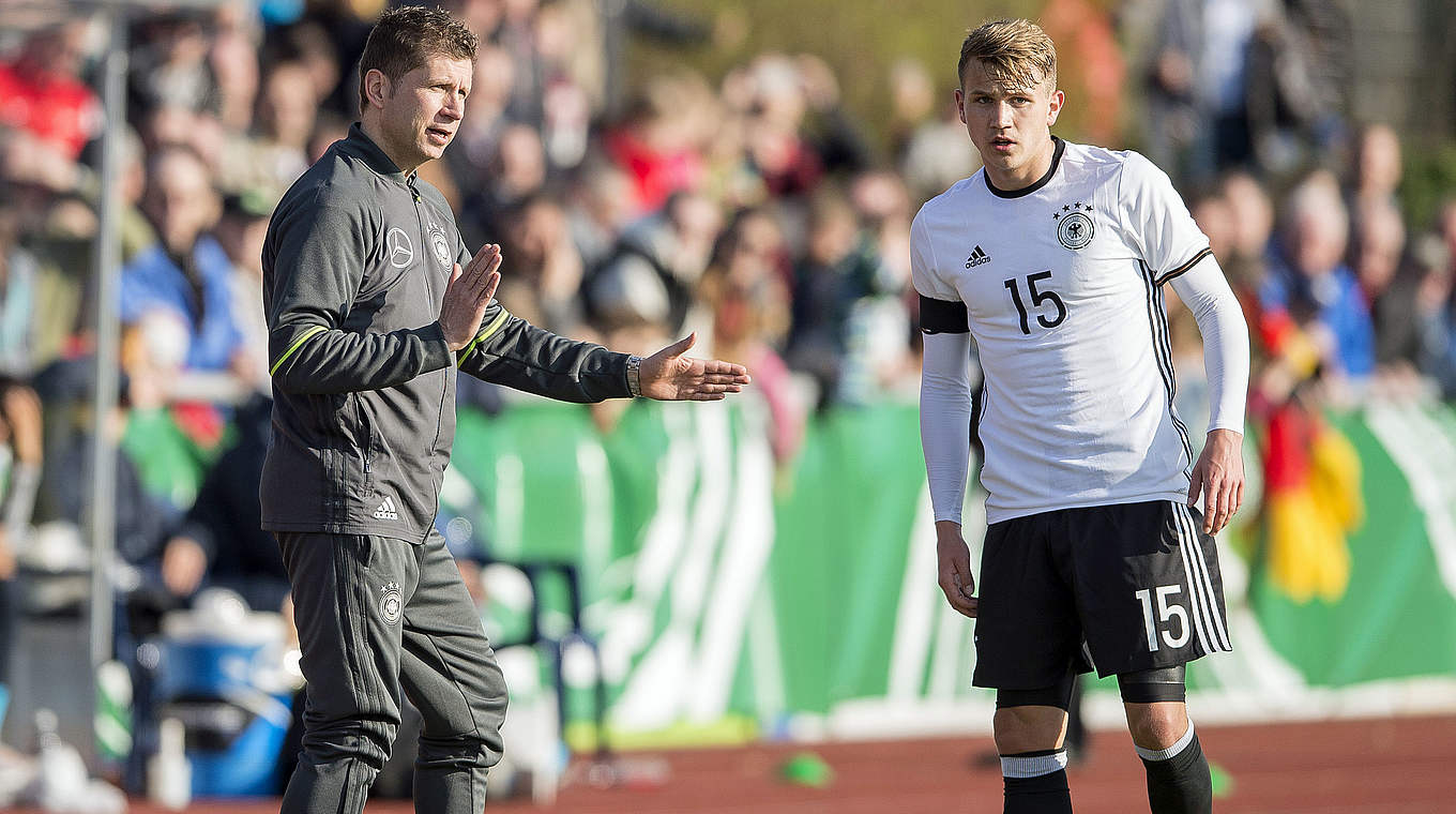 Boeder with head coach Streichsbier: "We don’t need to change our entire game" © 2016 Getty Images