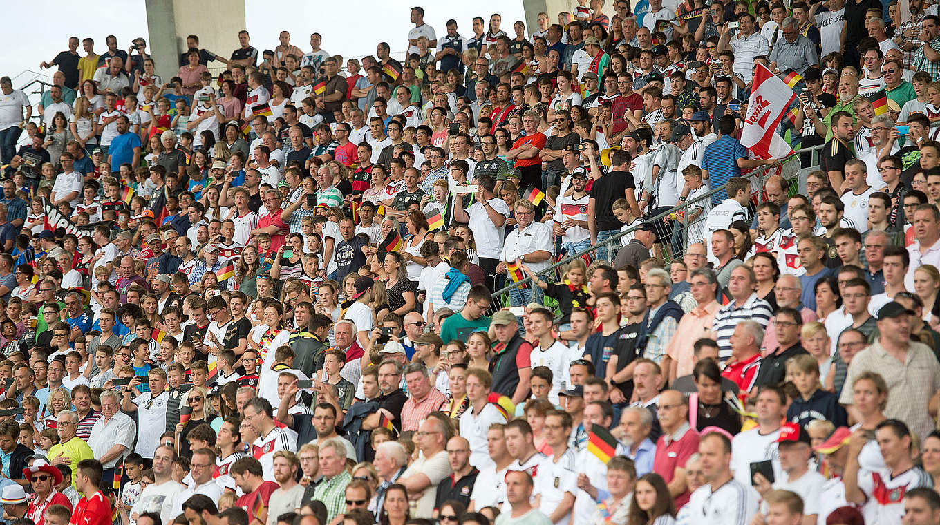 Horn über die Zuschauer bei der Heim-EM: "Die Fans unterstützen uns hervorragend" © 2016 Getty Images