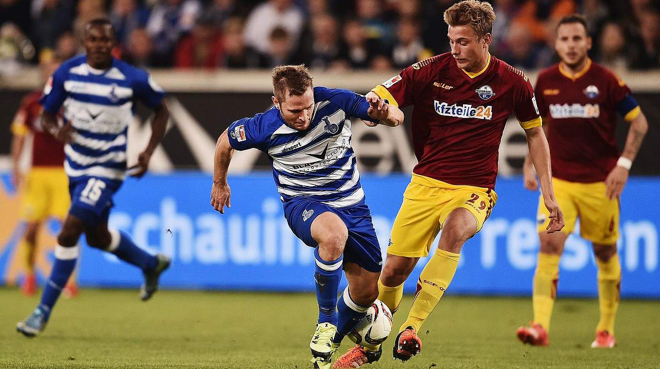 Duell zweier Mitfavoriten zum Auftakt der 3. Liga: MSV Duisburg gegen SC Paderborn © 2015 Getty Images