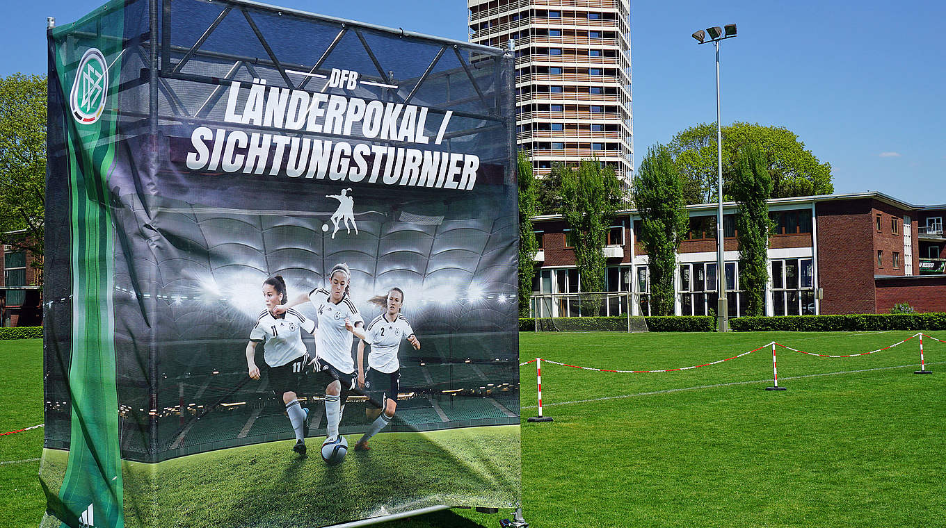 Spannende Spiele in der Sportschule Duisburg-Wedau: U 18-Länderpokal © SID