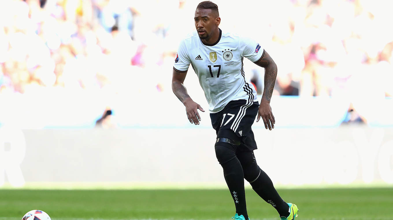 Boateng resumed running on Wednesday © 2016 Getty Images