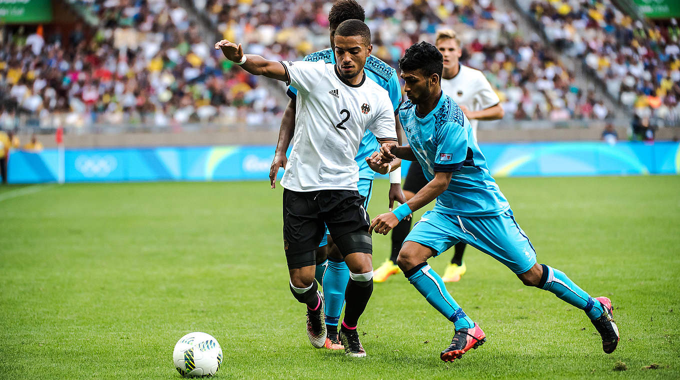 Jeremy Toljan and the Germany defence didn't let anything through against Fiji © GUSTAVO ANDRADE/AFP/Getty Images