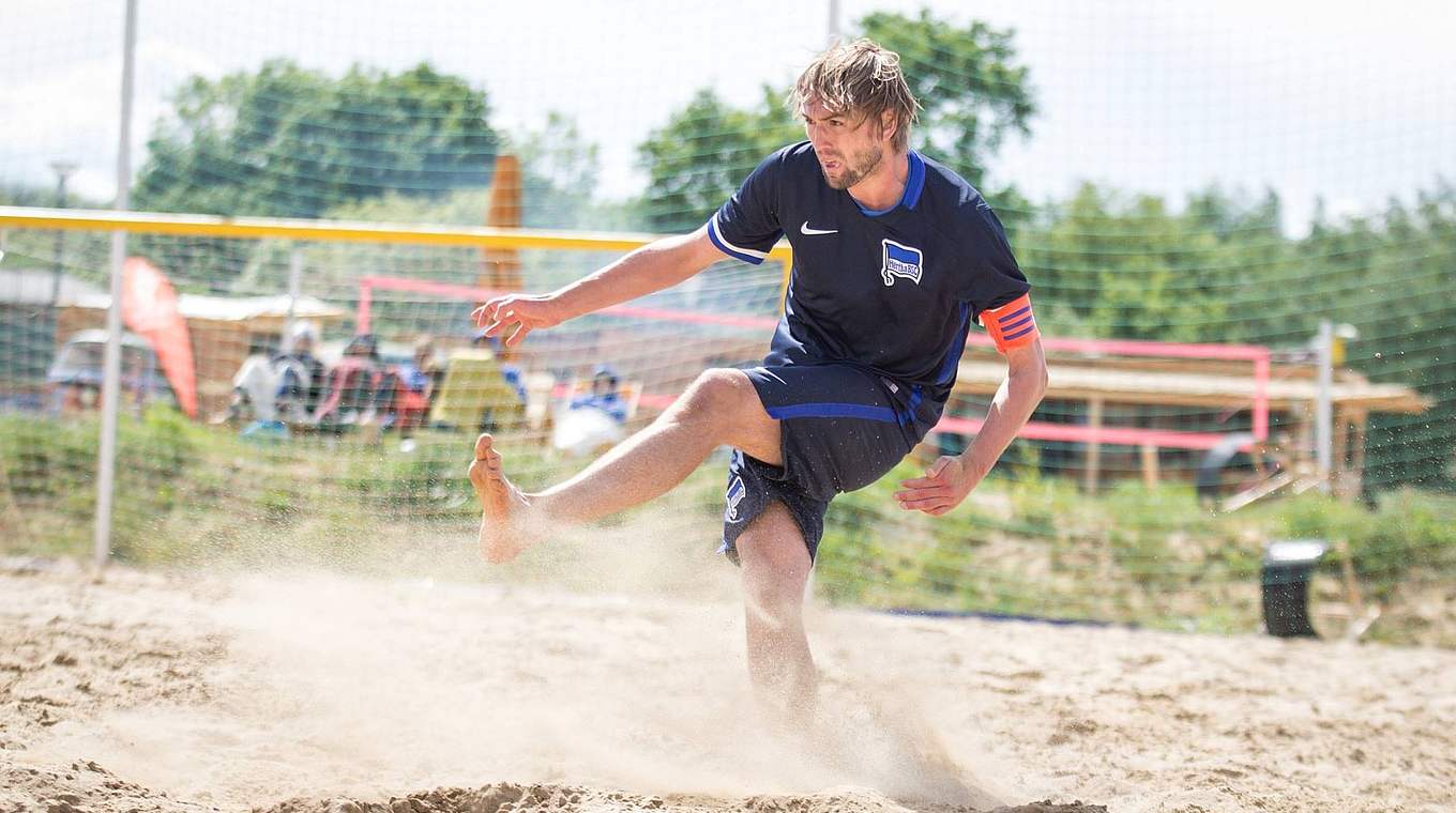 Debüt in der Nationalmannschaft bei der EM-Qualifikation: Joel Nißlein von Hertha BSC © Hertha BSC Beachsoccer Facebook