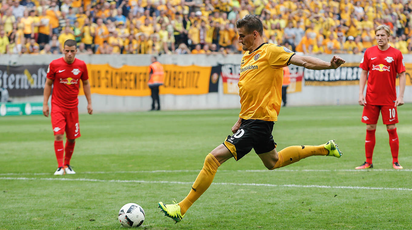 Stefan Kutschke grabbed a second-half brace to put Dresden level © 2016 Getty Images