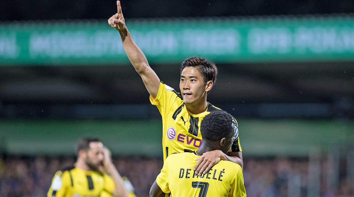 Shinji Kagawa set Dortmund on the course for victory with a first half brace.  © 2016 Getty Images