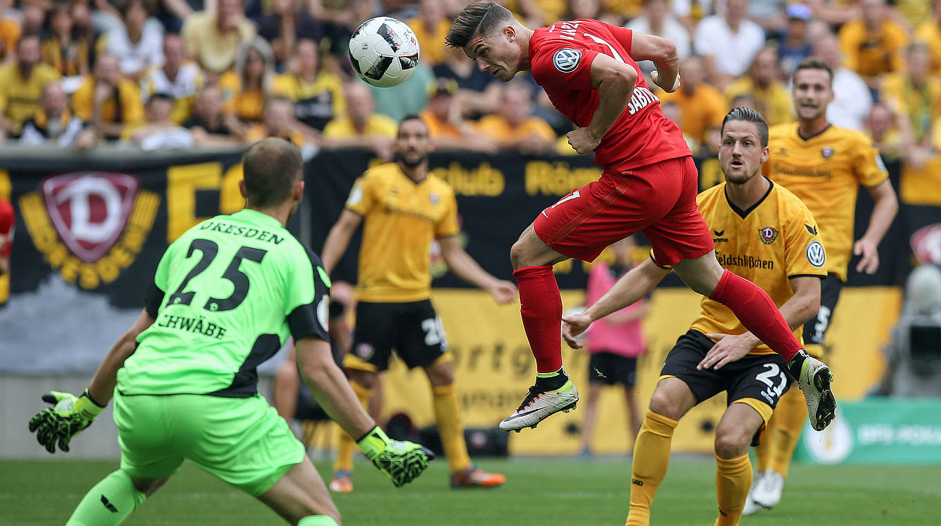 Das 1:0 für Leipzig durch Sabitzer: Da sah es noch nach einem Favoritensieg aus © 2016 Getty Images