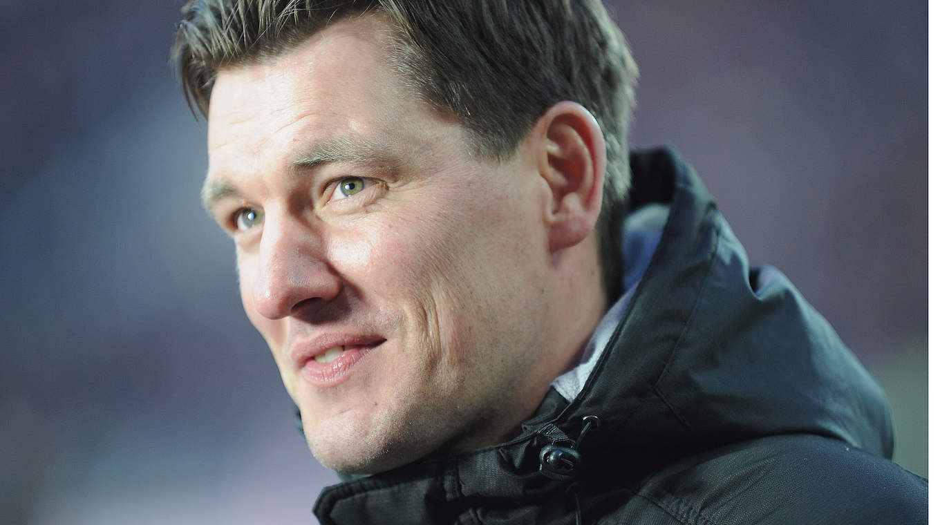 Schalkes Coach Schmidt zur "Mythos-Tour": "Das schafft Identifikation mit dem Verein"  © 2013 Getty Images
