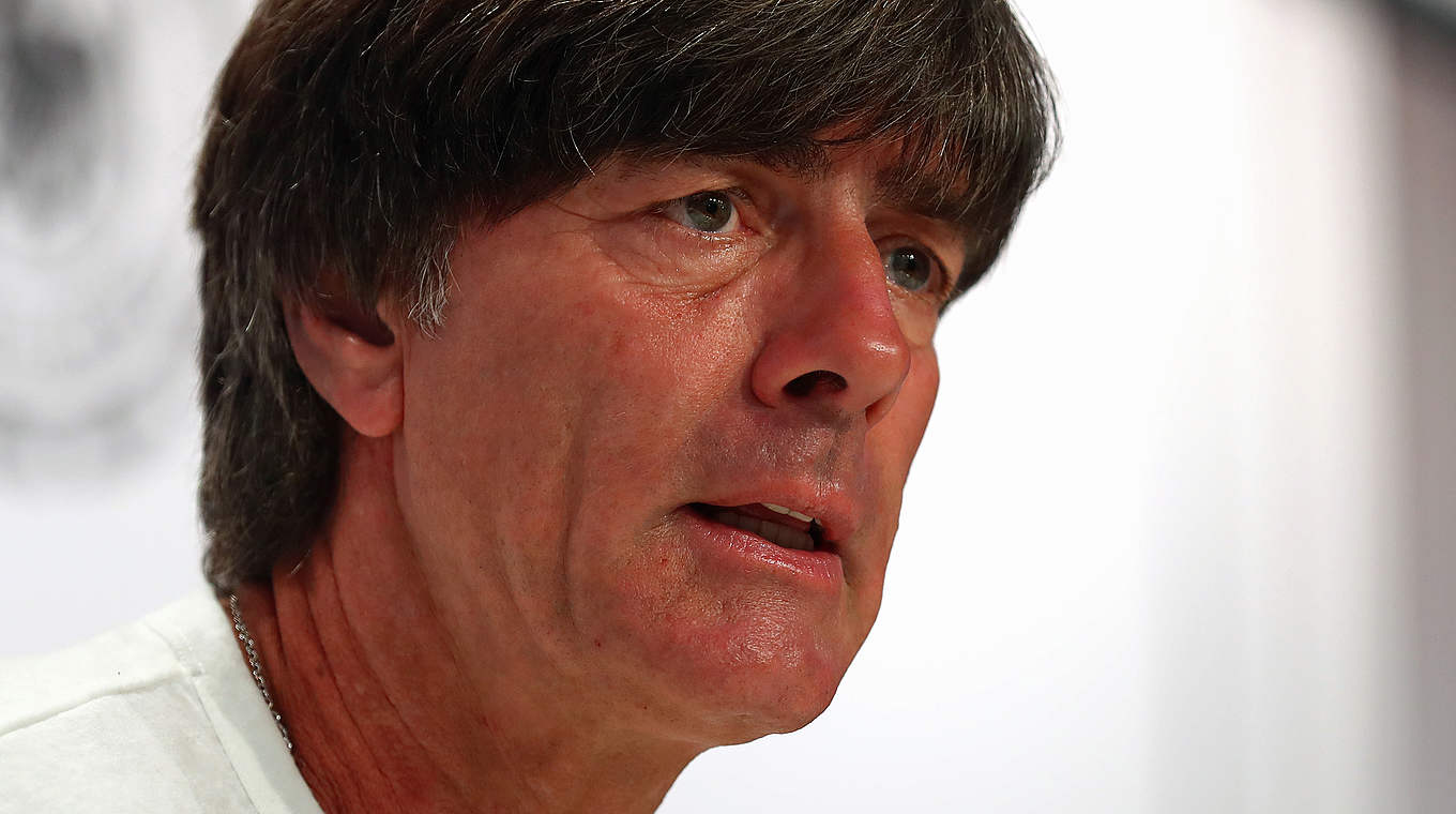 Gibt seinen Kader für die nächsten beiden Länderspiele bekannt: Joachim Löw © 2016 Getty Images