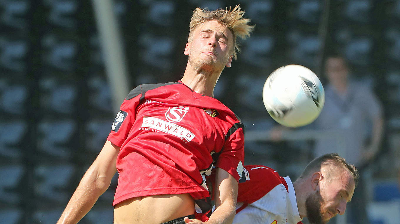 Erzielte zwei Treffer für Großaspach: Lucas Röser (l.) © 2016 Getty Images