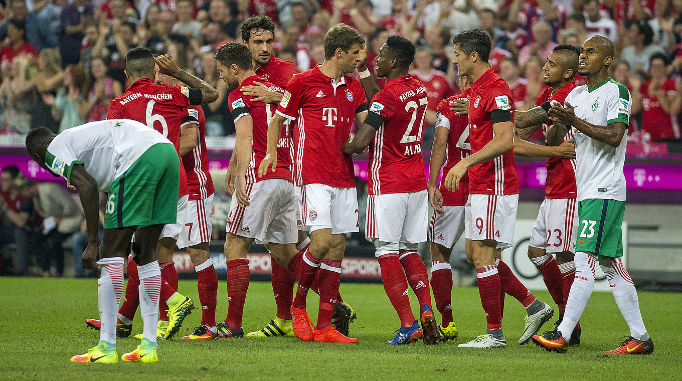 Die Bayern holten sich mit einem Kantersieg den ersten Dreier der Saison. Am Ende hieß es 6:0 (2:0) gegen Werder Bremen.  © 2016 Getty Images
