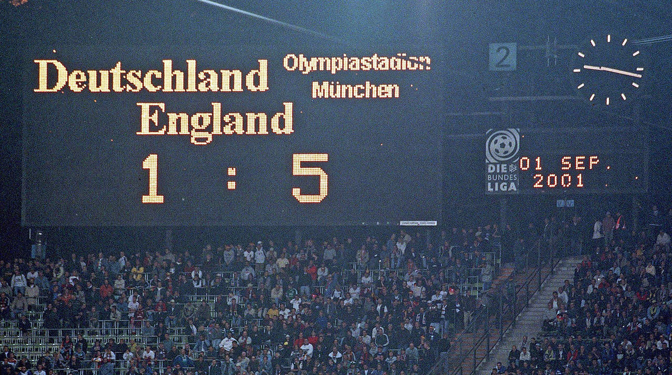 Die höchste Heimniederlage seit 1931: 2001 verliert das DFB-Team 1:5 gegen England © Bongarts