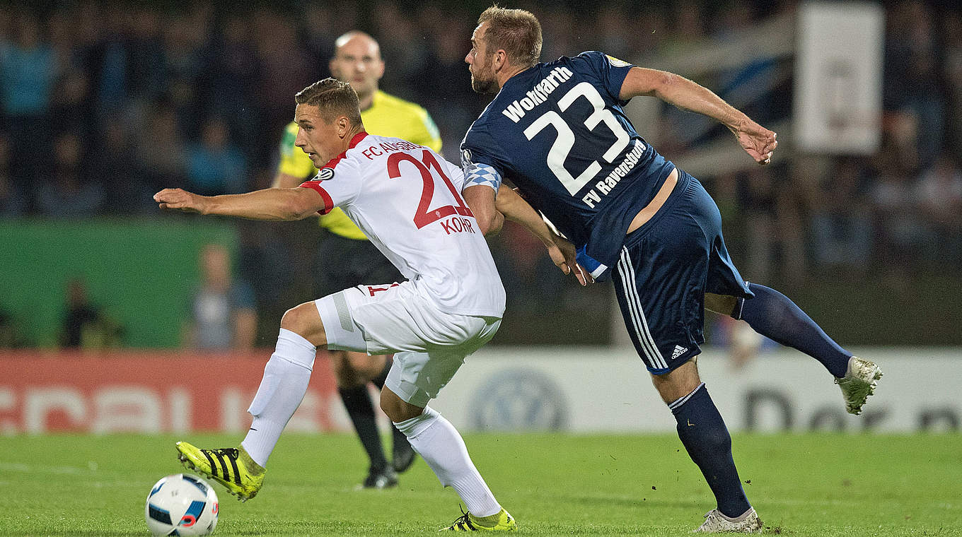 Ohne größere Probleme durchgesetzt: Dominik Kohr (l.) und der FC Augsburg © Getty Images