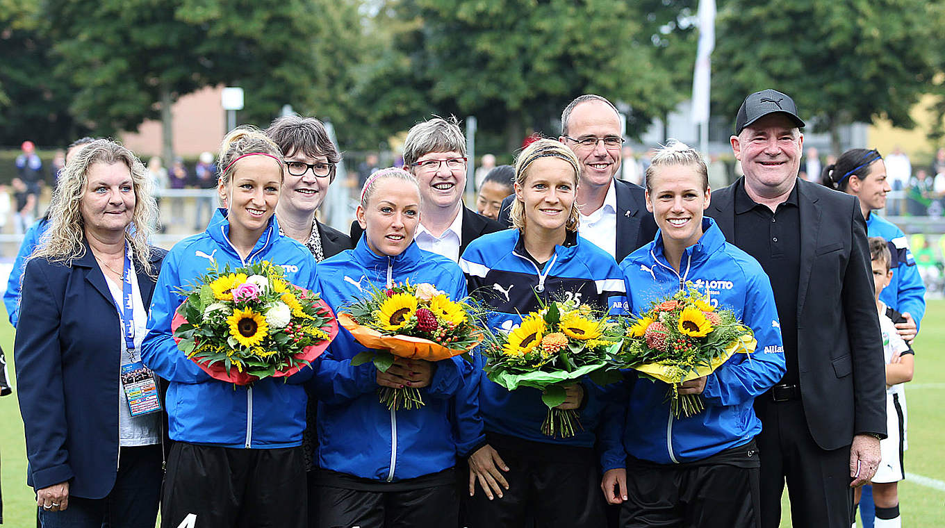 Geehrt: die Olympia-Teilnehmerinnen Hendrich, Islacker, Bartusiak und Schmidt (v.l.) © foto2press.de