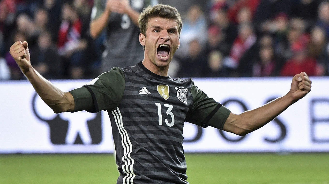 Favorit der Fans beim 3:0 in Norwegen: Doppeltorschütze Thomas Müller © JOHN MACDOUGALL/AFP/Getty Images