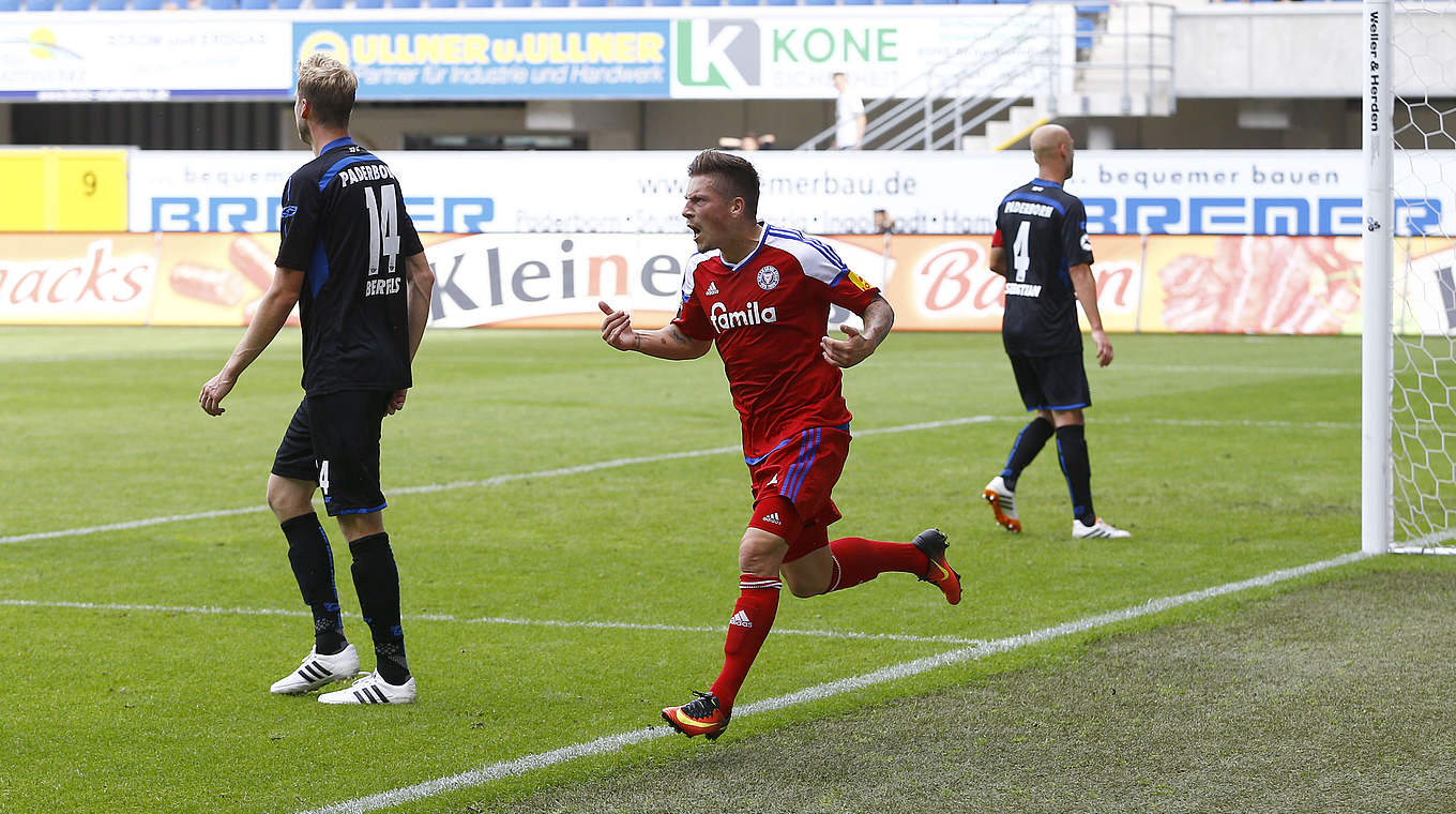 Trifft kurz vor der Pause für Kiel: Steven Lewerenz © 2016 Getty Images