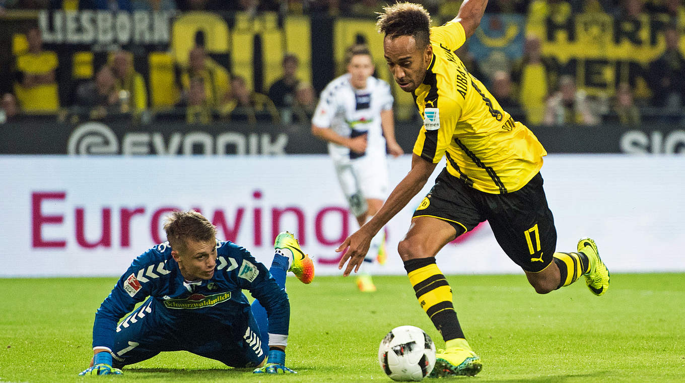 Trifft in seinem 100. Bundesligaspiel zum 59. Mal: Pierre-Emerick Aubameyang (r.) © 2016 Getty Images