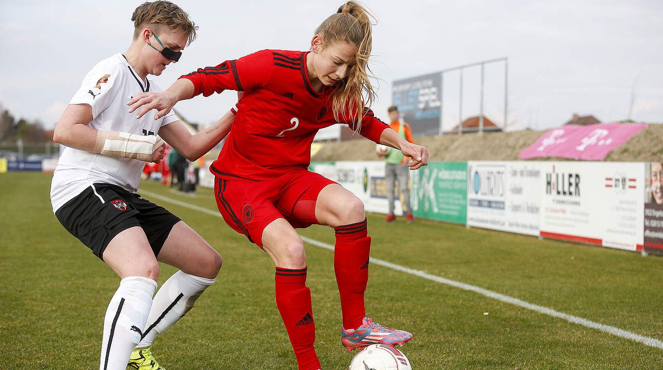 U 17-Nationalspielerin Linder (r.): "Unsere Stärken liegen im Aufbauspiel und im Pressing" © Getty Images
