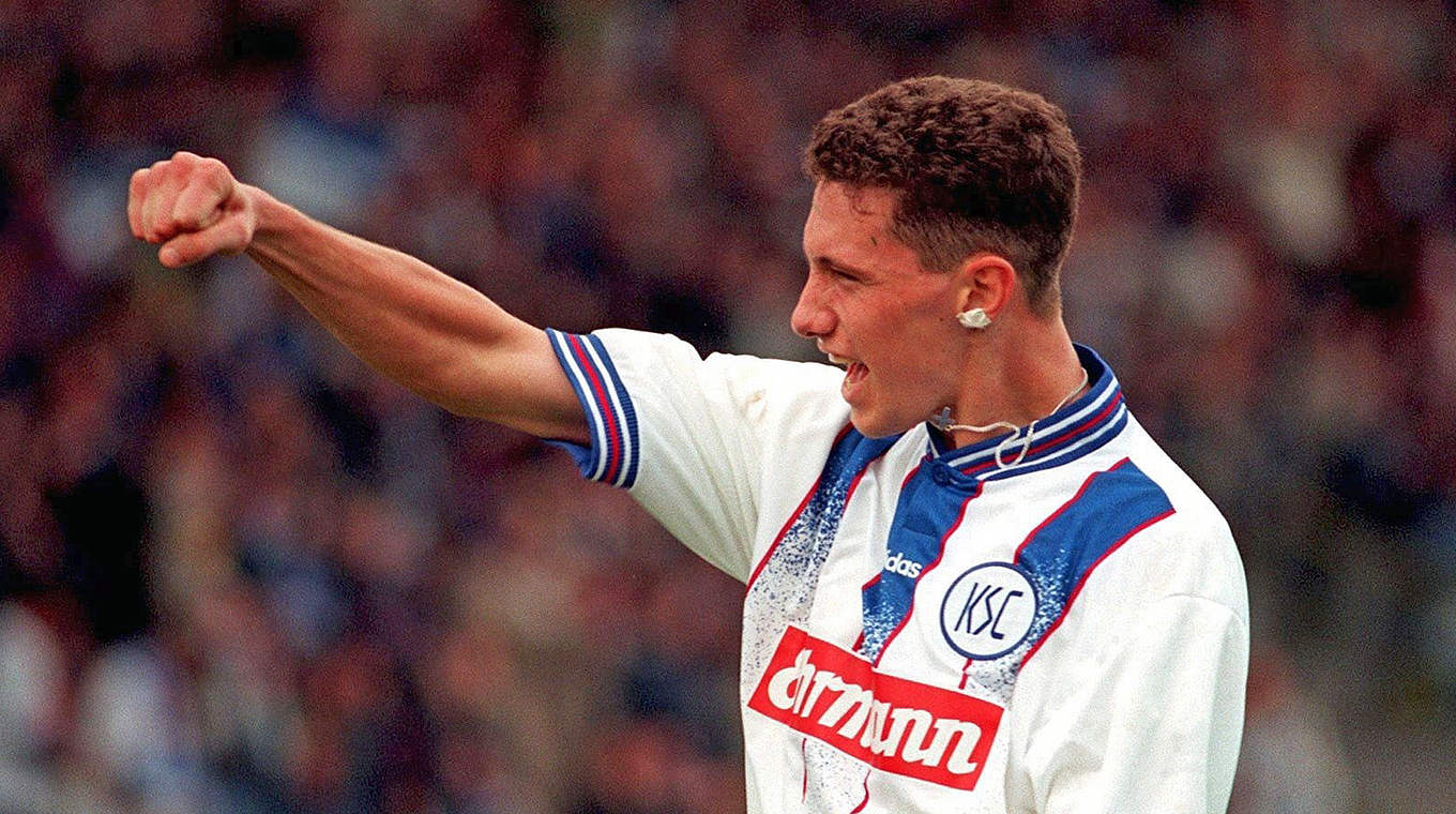 Vor 20 Jahren: Karlsruhes Sean Dundee führt Torschützenliste an © Bongarts