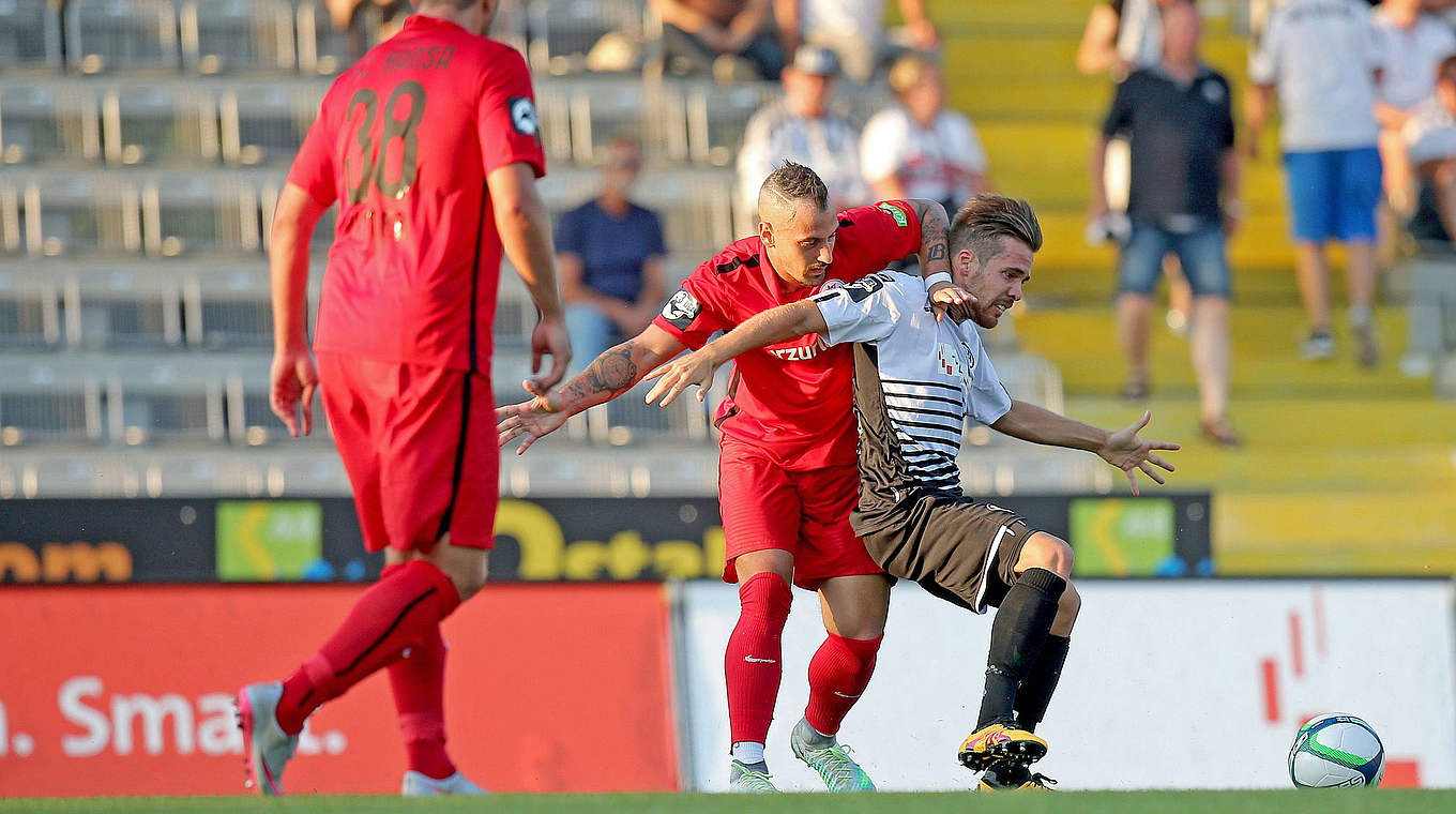 Rückkehrer und Torschreck: Aalens Coach Vollmann (u.l.) und Hansas Ziemer (u.r.) © Getty Images/DFB