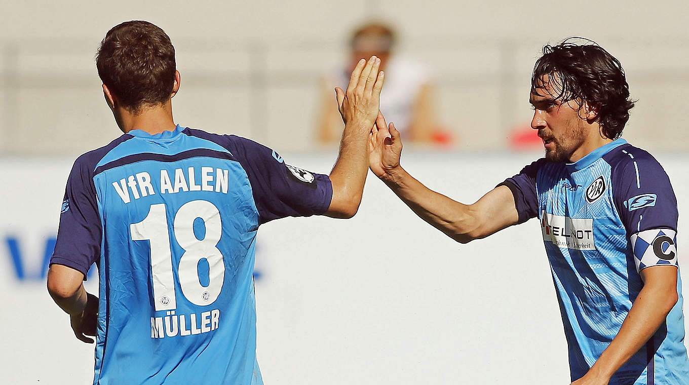 Robert Müller (l.) über den Aalener Saisonstart: "So einen Auftakt wünscht man sich" © Getty Images