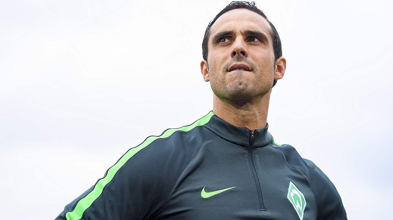Zum Cheftrainer bei Werder Bremen befördert: Alexander Nouri © 2016 Getty Images