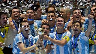 Nach einem 5:4 im Finale gegen Russland: Argentinien holt den Titel © AFP/GettyImages