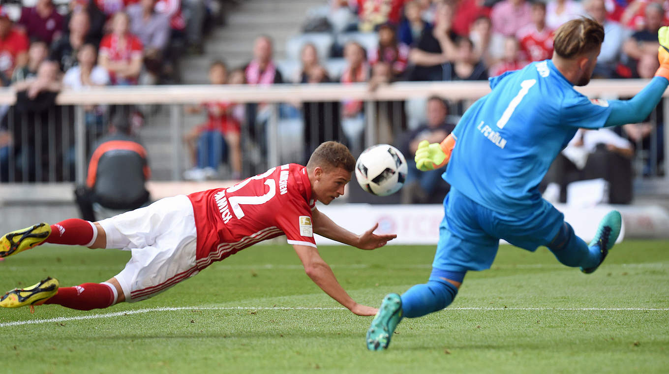 Sechstes Pflichtspieltor in dieser Saison: Joshua Kimmich (l.) mit Köpfchen © AFP/Getty Images