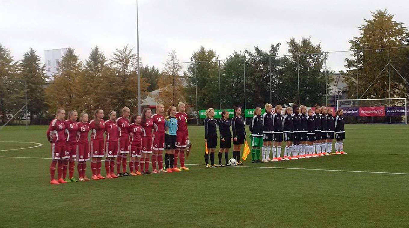Aufeinandertreffen in Riga: die U 17 gegen Gastgeber Lettland © DFB