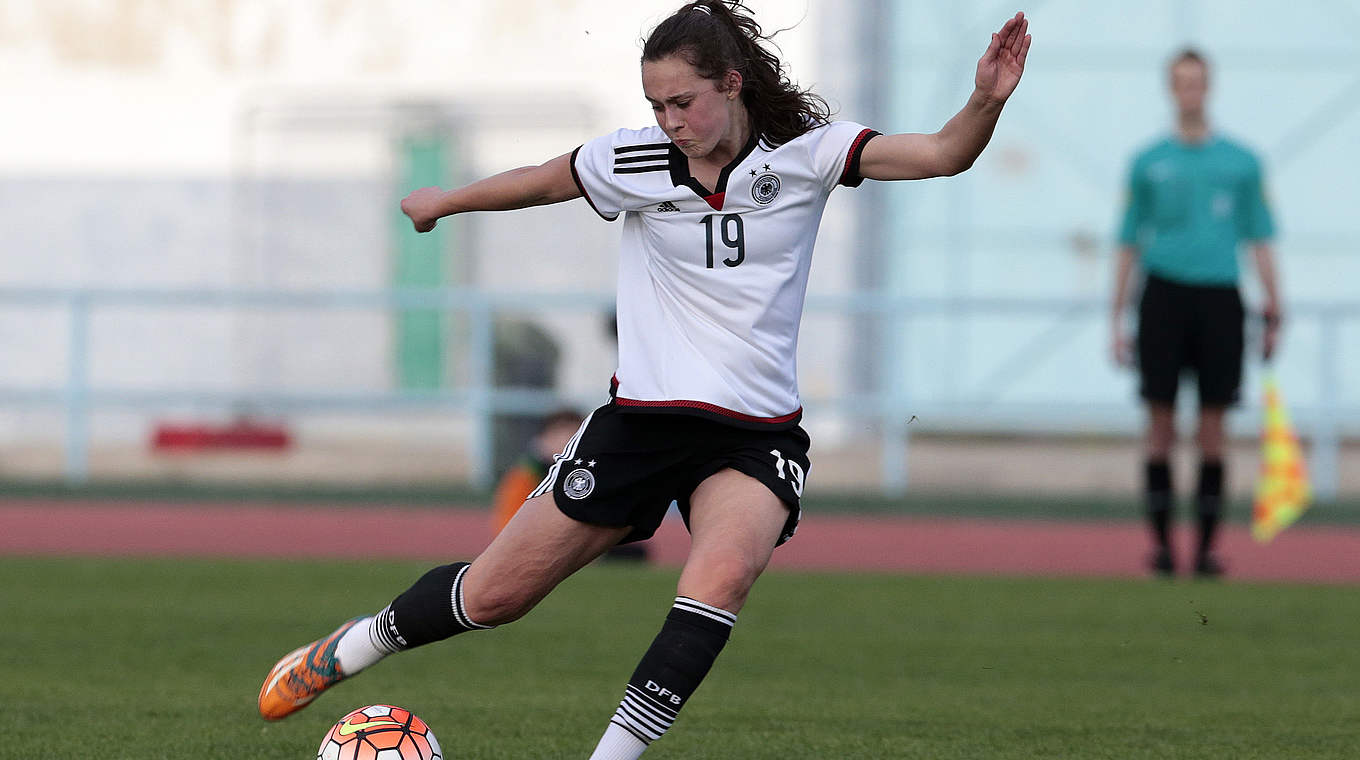Doppeltorschützin gegen Wales: Gianna Rackow trifft, die deutsche U 17 siegt locker © 2016 Getty Images