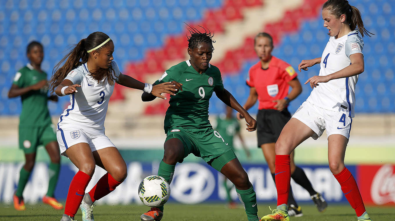 Umkämpfte Partie auf Augenhöhe: Nigeria gegen England © 2016 FIFA