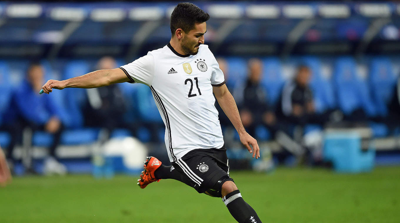 Ilkay Gündogan returns to the national team squad after a long lay-off with injury.  © 2015 Getty Images