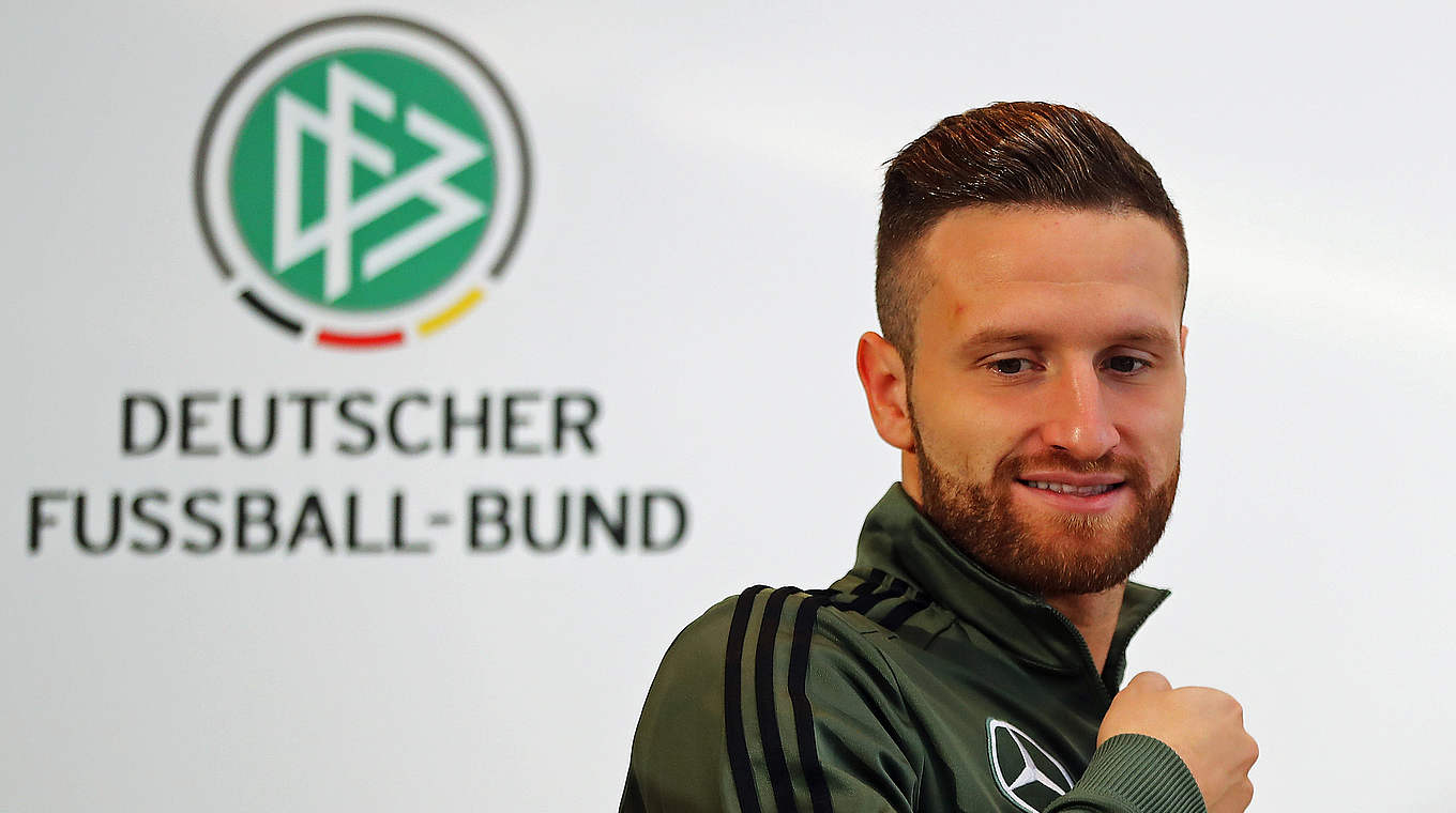 Shkodran Mustafi: "I learn something new every time I play for the national team"  © 2016 Getty Images