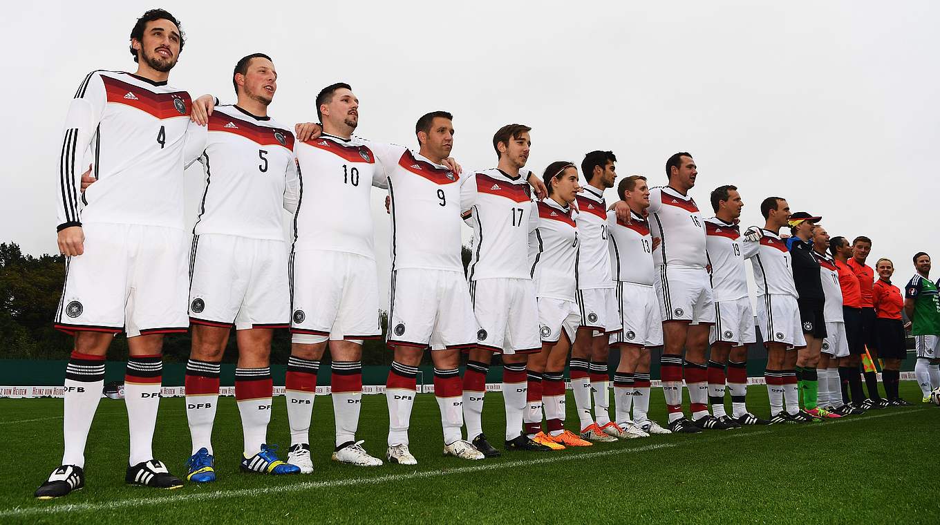 Für die Ewigkeit: Das Fan Club-Team in Hannover. © Getty Images