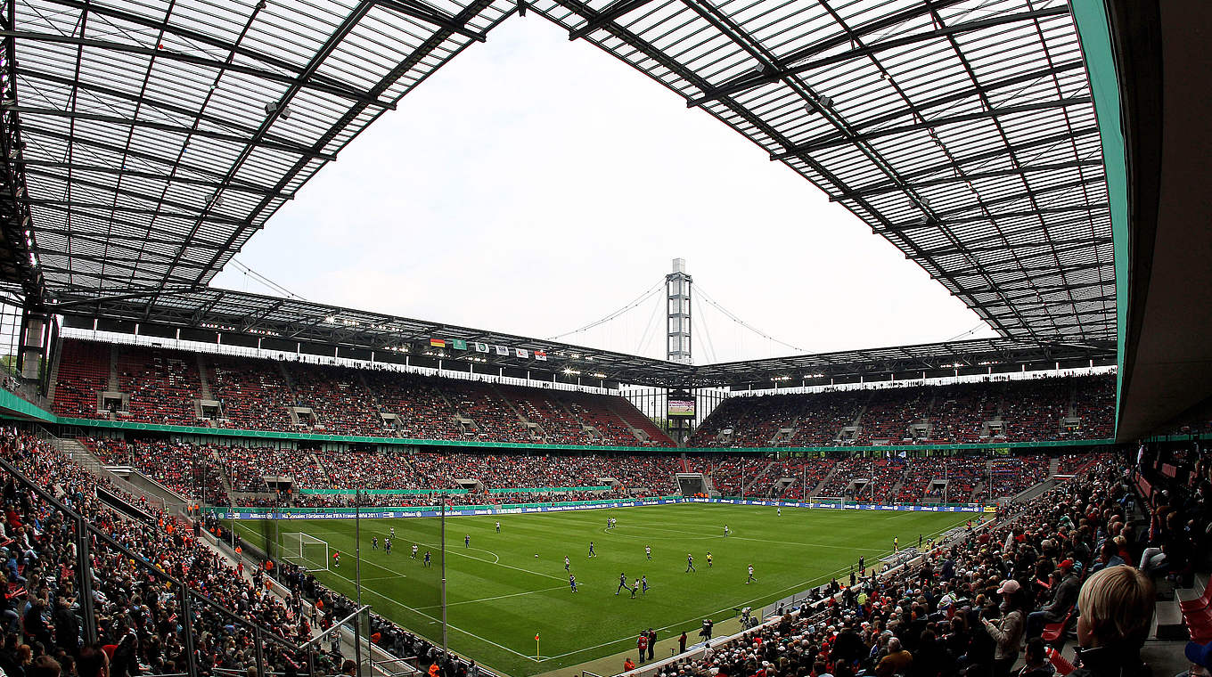 1. FC Köln: RheinEnergieSTADION (50.000 Plätze) © 2010 Getty Images