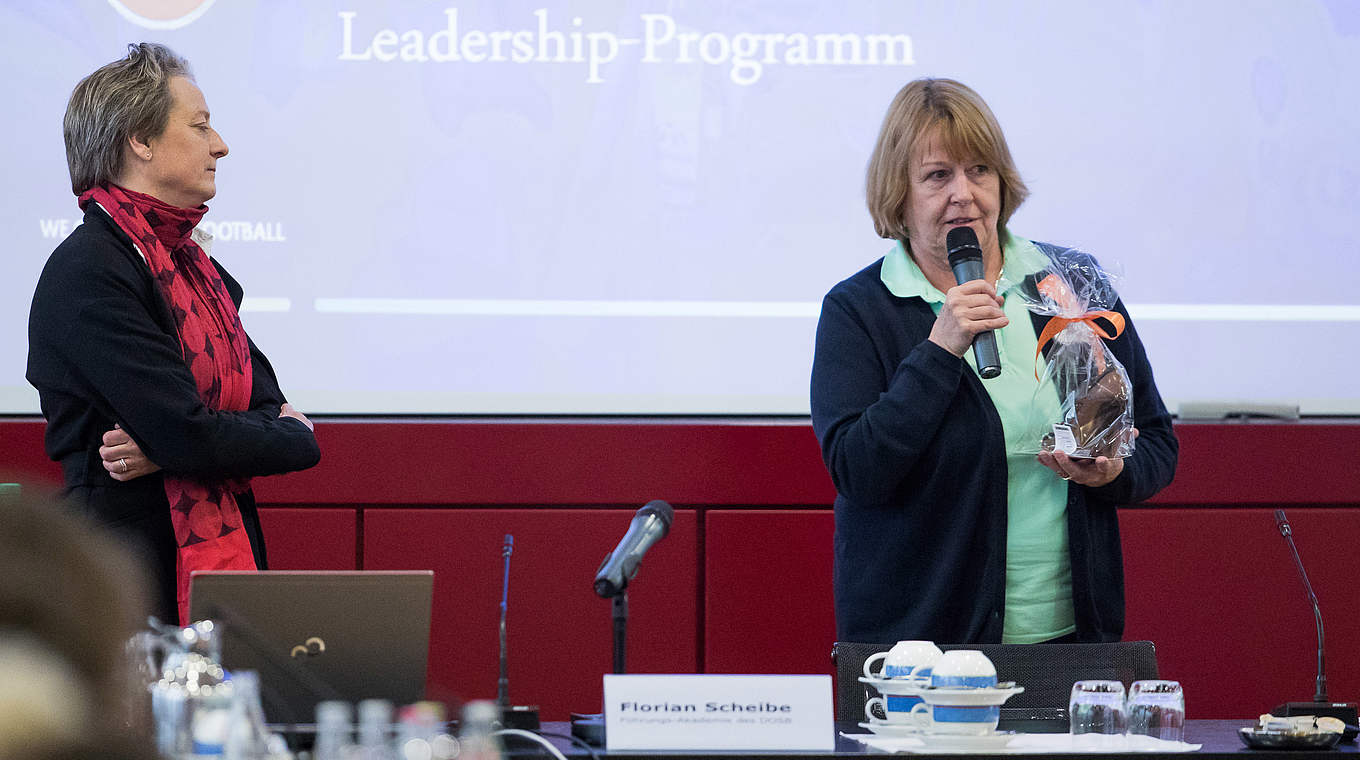 DFB-Vizepräsidentin Hannelore Ratzeburg (r.): Startschuss für das Leadership-Programm © 2016 Getty Images