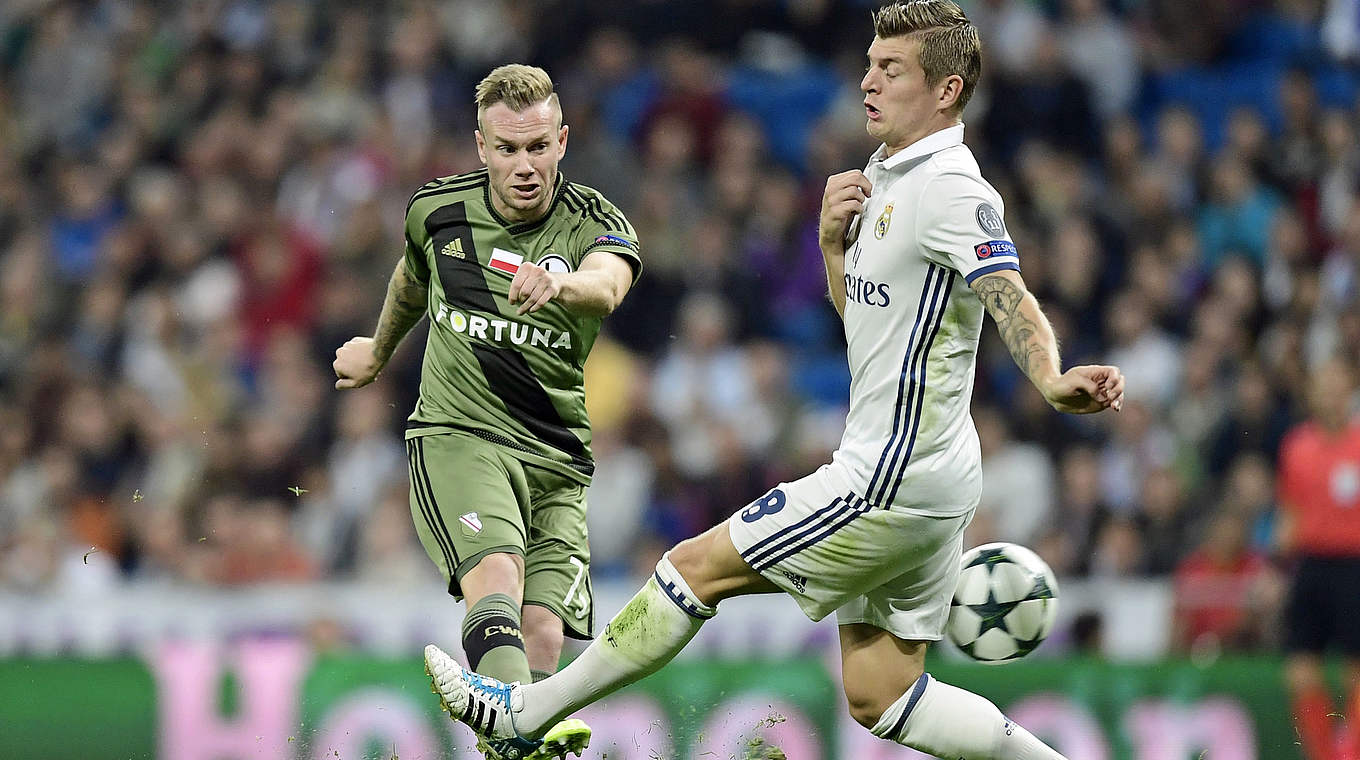 Keine Mühe mit Polens Meister: Weltmeister Toni Kroos (r.) und Real siegen deutlich © AFP/Getty Images