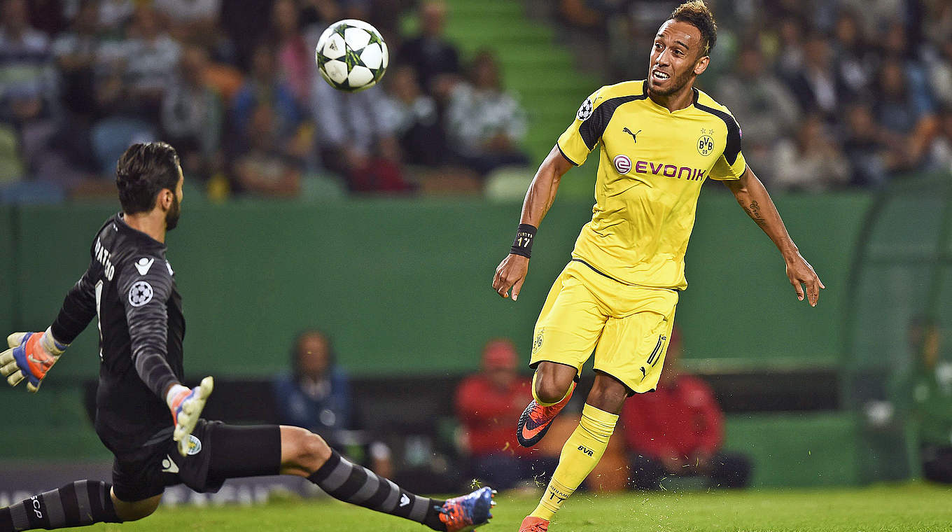 Aubameyang (right) puts Dortmund in the lead after just 9 minutes. © Getty Images