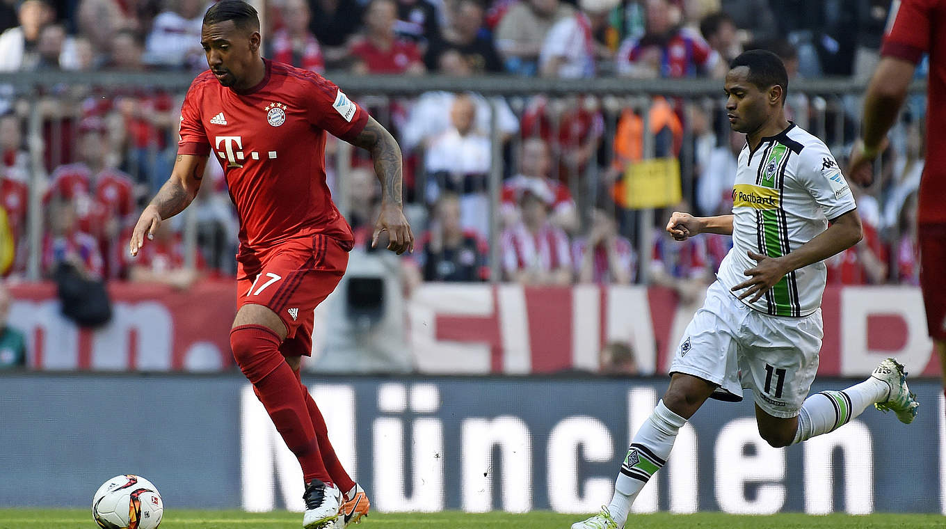 Letztes Duell: Gladbach und Raffael (r.) holen einen Punkt gegen Bayern und Boateng © 2016 Getty Images For MAN