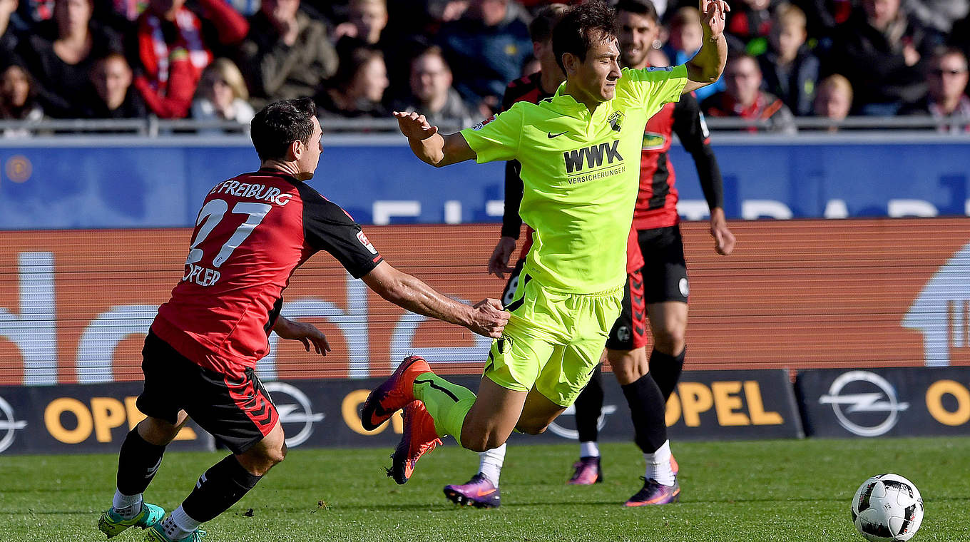 Freiburg celebrate a home victory against Augsburg © 2016 Getty Images