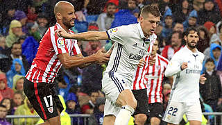 Knapper Sieg: Toni Kroos gewinnt mit Real Madrid im Regen 2:1 gegen Athletic Bilbao © imago/Agencia EFE